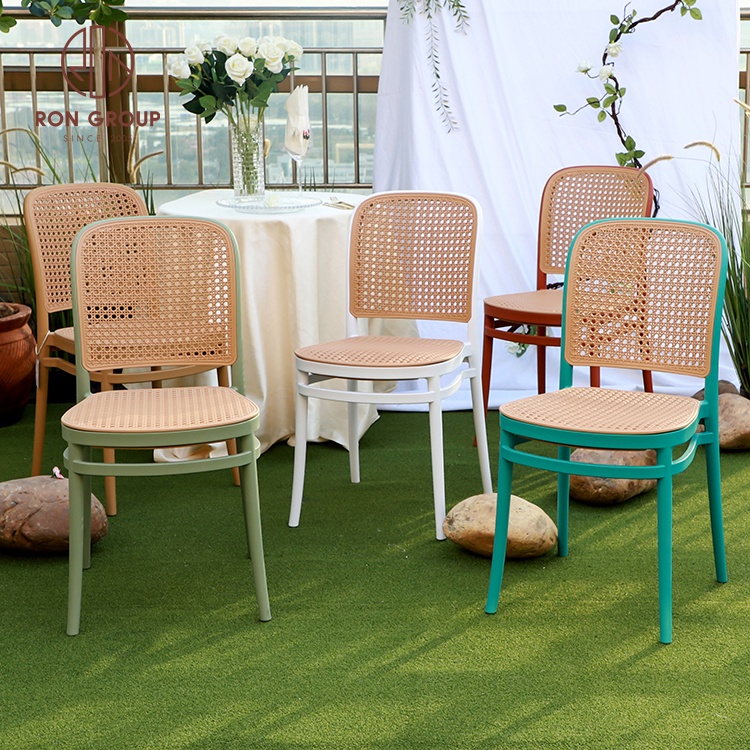 Hot selling restaurant chiavari tiffany stackable dining furniture plastic with back modern design cheap pp dining chair for eve