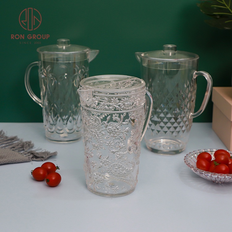 Transparent Embossed Shatter-proof Pitcher with Handle Spout Drinking Restaurant Wedding Party Plastic Jugs