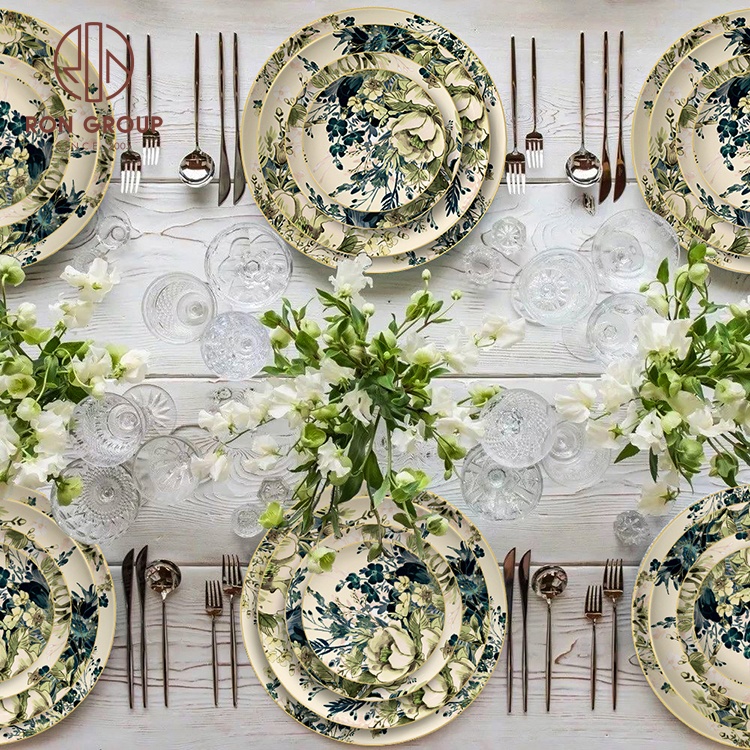 High Quality British Rural Style Wedding Dishes Vintage Flower Design Bone China Dinnerware Plates Ceramic Set Luxury