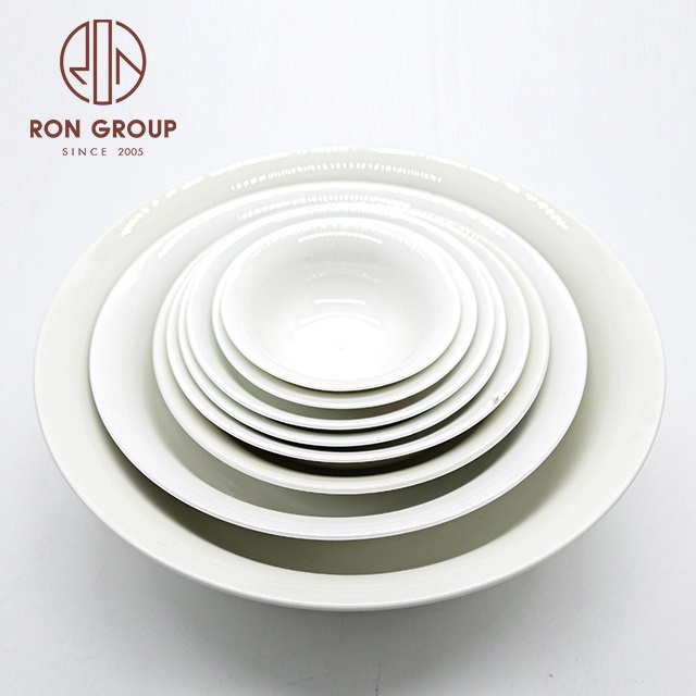 Wholesale European Style Wedding Restaurant Tableware Dishware White Round Deep Plate Dinnerware Dishes Porcelain Ceramic Bowl