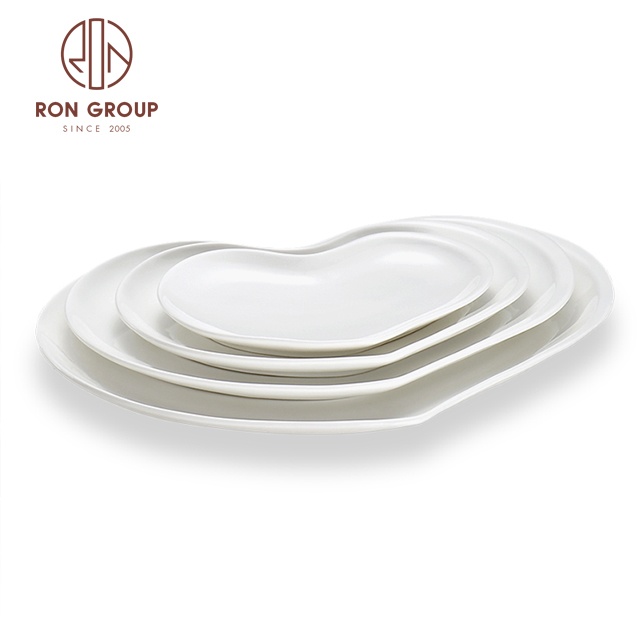 High quality porcelain dinner dish restaurant ceramic white heart shape plate for wedding event