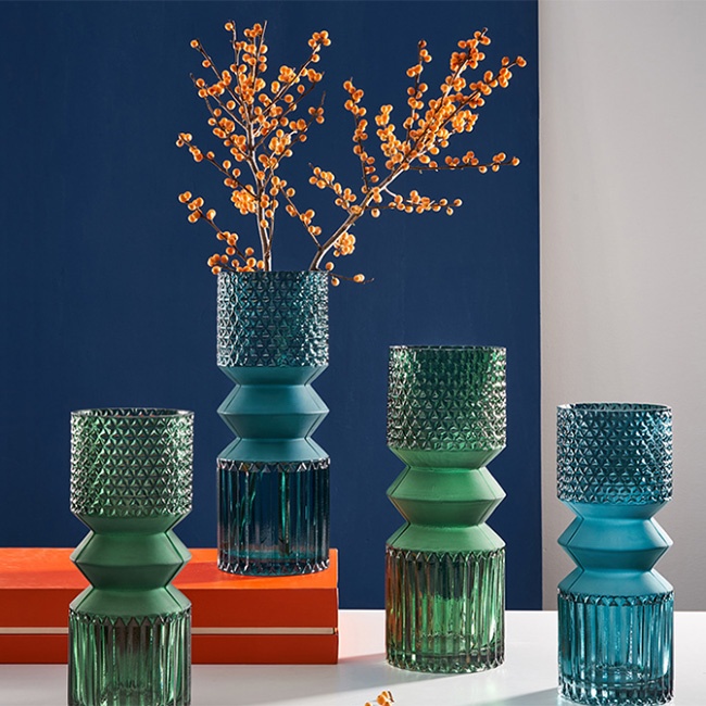Cheap Price Home Tabletop Decorative Blue Green Vertical Glasses Hydroponic Plant Flower Glass Vase for Wedding Centerpieces