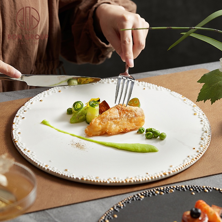High quality luxury restaurant wedding plate serving dishes round flat ceramic sushi plate with gold rim