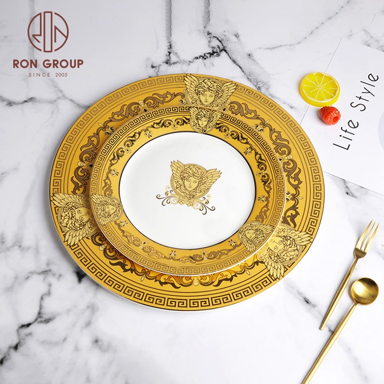 Wholesale Banquet Dining Restaurant Royal Gold Edge Crockery Embossed Dinnerware Luxury Fine Bone China Charger Plates Wedding