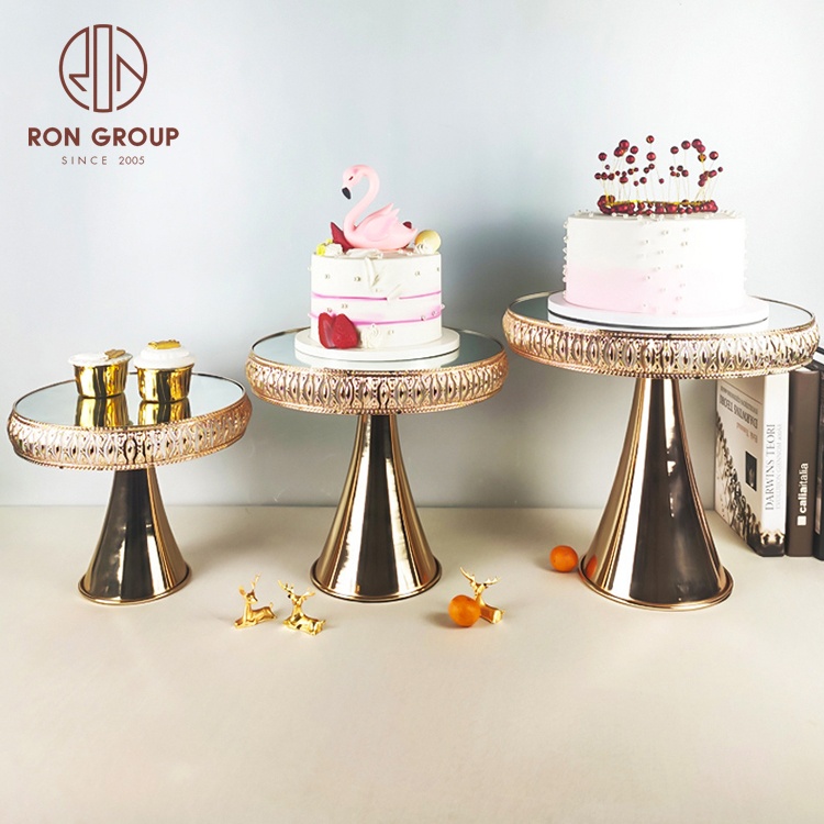 Luxury Party Banquet Decoration Metal Dessert Display Stand Mirror Pedestal Snack Tray Round Cake Stand for Wedding Cakes
